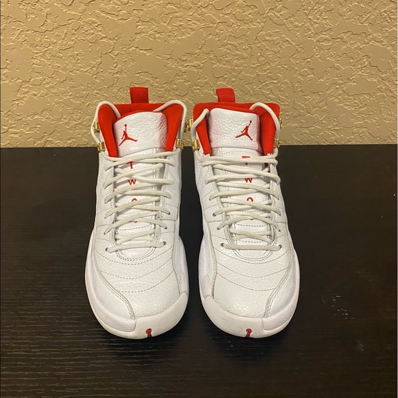 Jordan’s - Picture 1 of 5